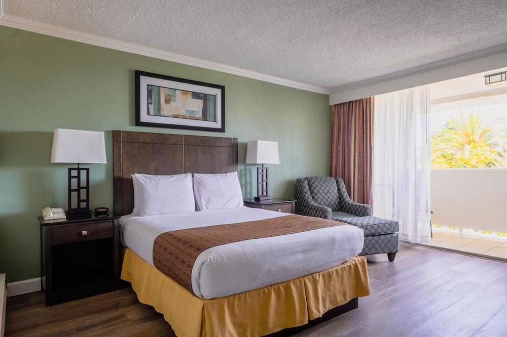 Travelodge By Wyndham Monterey Bay Εξωτερικό φωτογραφία