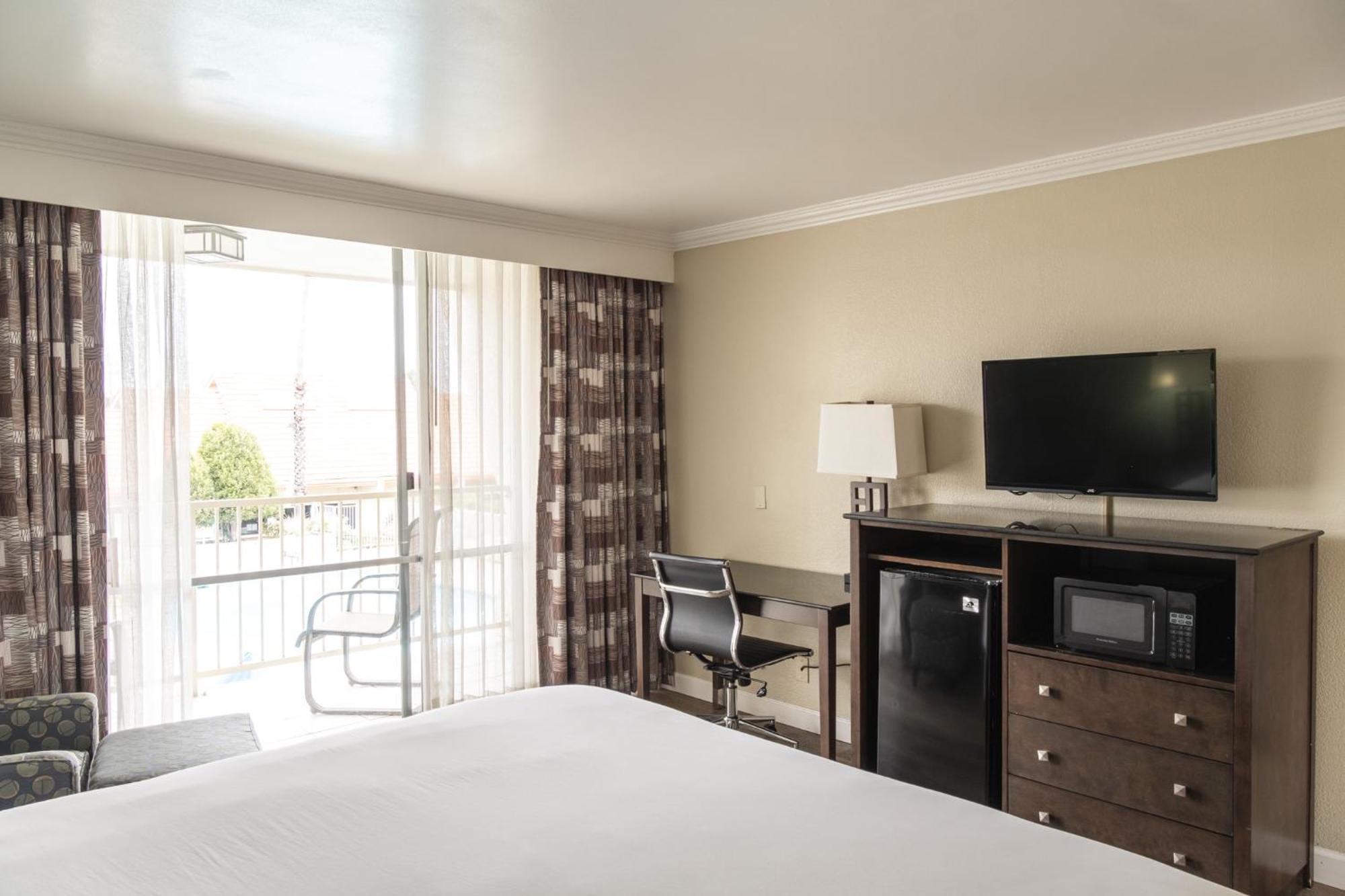 Travelodge By Wyndham Monterey Bay Εξωτερικό φωτογραφία