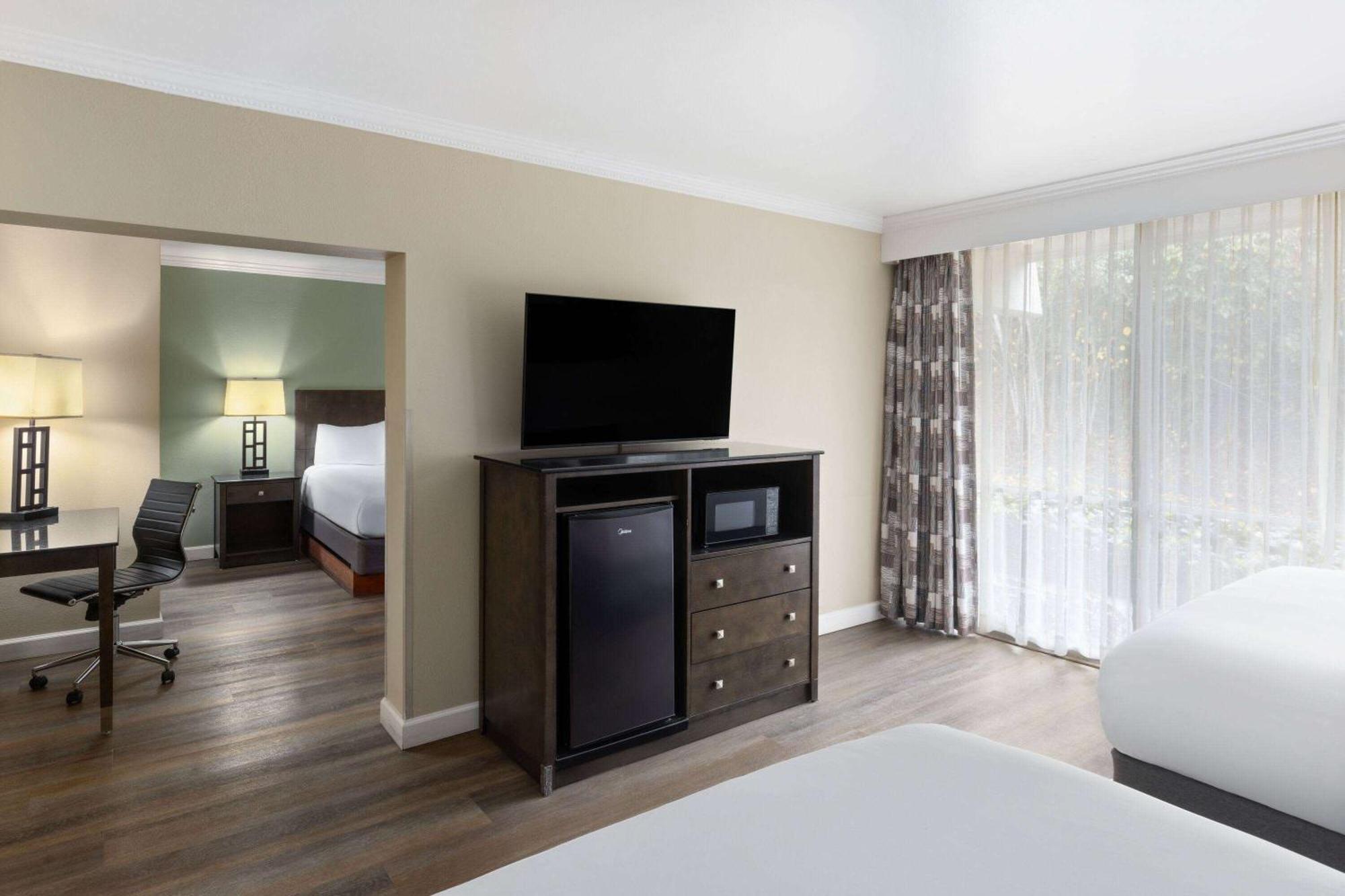 Travelodge By Wyndham Monterey Bay Εξωτερικό φωτογραφία