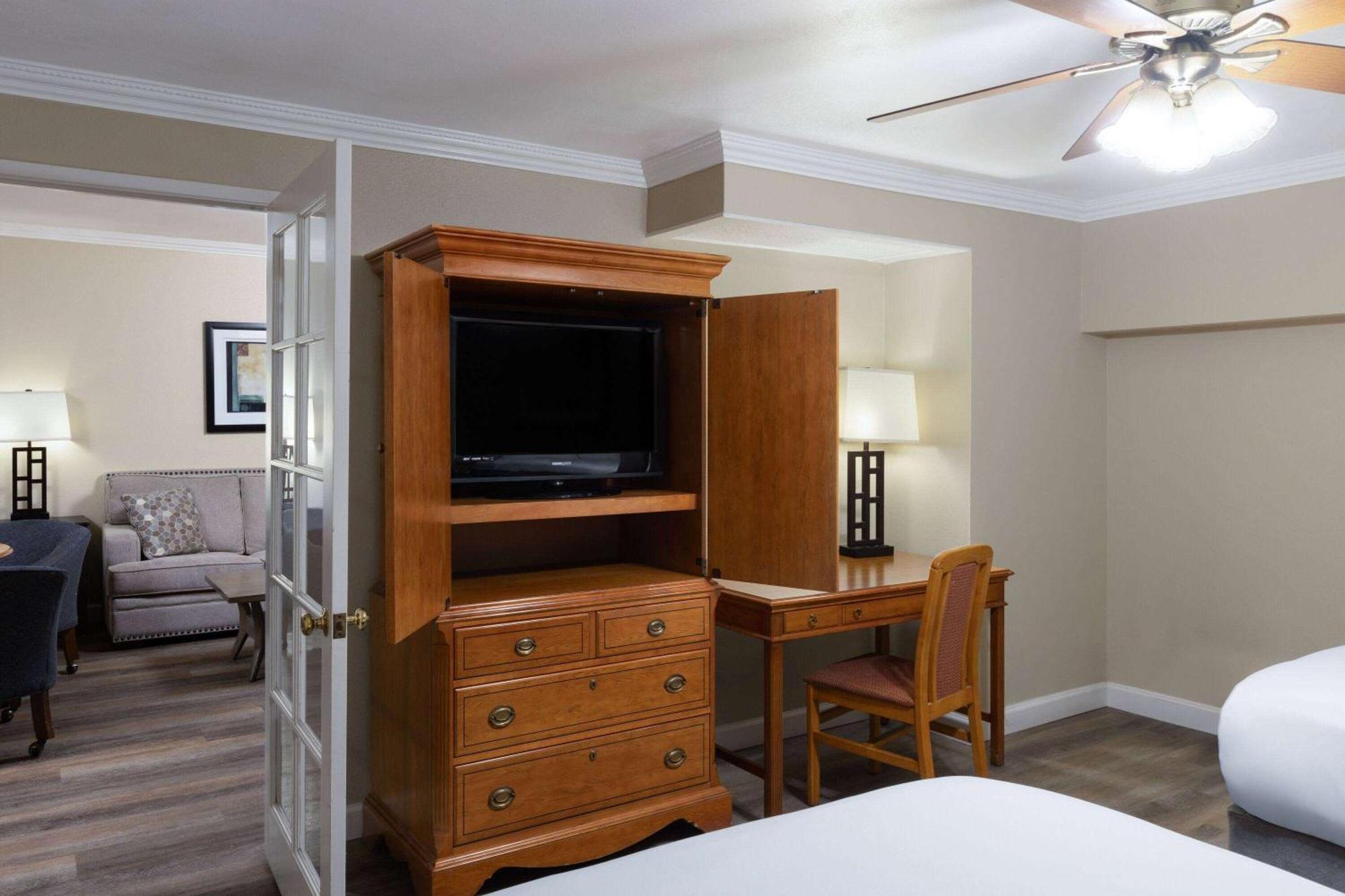 Travelodge By Wyndham Monterey Bay Εξωτερικό φωτογραφία