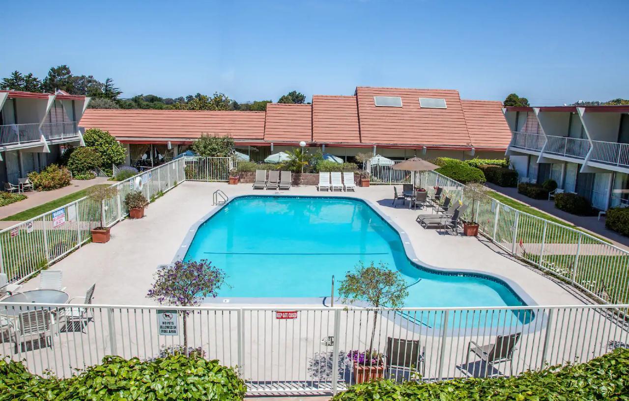 Travelodge By Wyndham Monterey Bay Εξωτερικό φωτογραφία